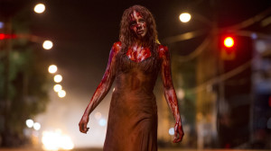 Carrie, após se divertir a valer no baile!