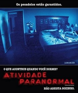 atividade-paranormal_poster