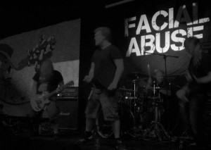 Facial Abuse em ação!