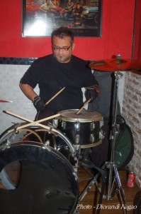 El baterista Régis Tadeu