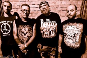 Juninho (baixo), Jão (guitarra), Gordo (vocal) e Boka (bateria): R.D.P.
