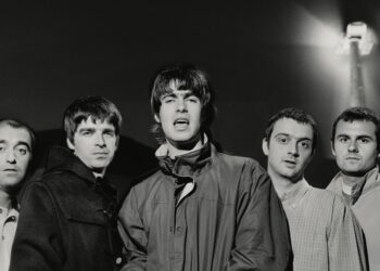 Oasis - irmãos Liam e Noel Gallagher