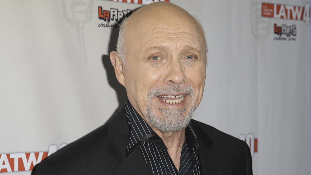 hector elizondo