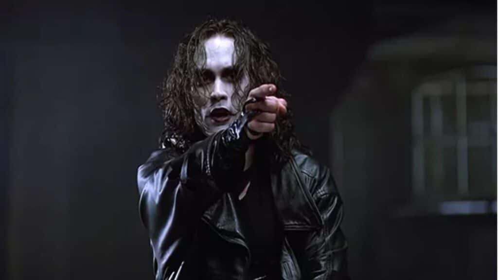 O Corvo: onde assistir o filme antigo de 1994